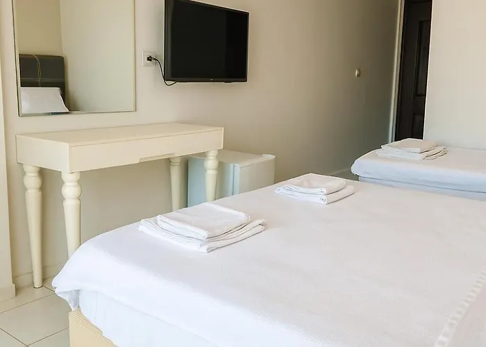 Karadede Hotell Çeşme